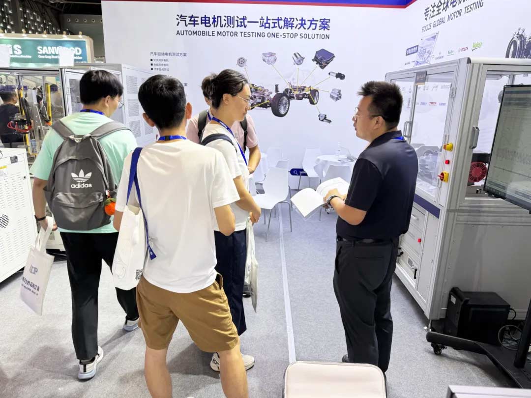 聚焦智能駕駛！艾普智能攜全場景方案亮相汽車行業(yè)展會